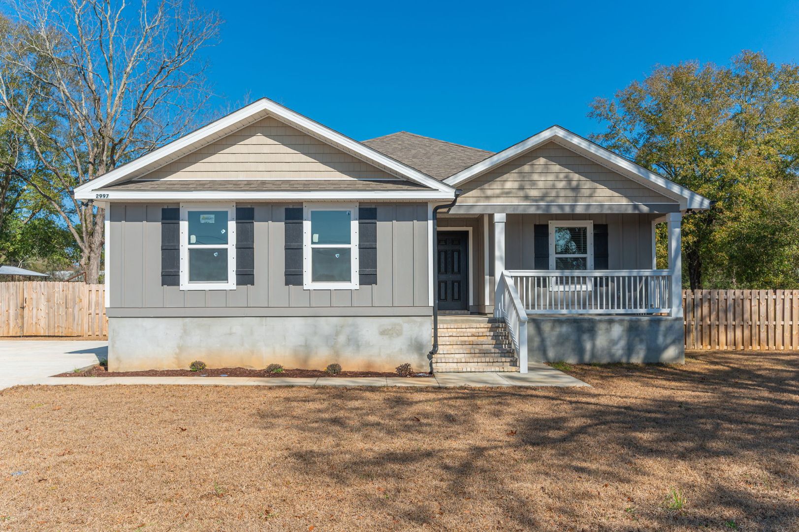 Crestview House: 2997 Cosson Circle