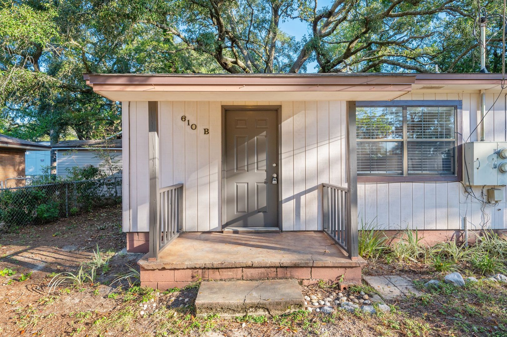 Niceville House: 610B 32nd Street