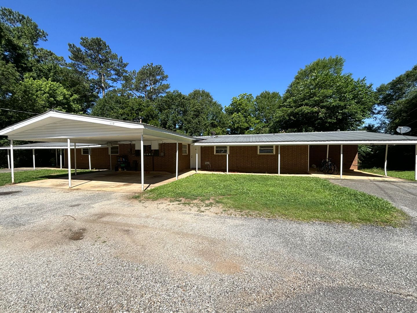 Athens Apartment: Venita Dr