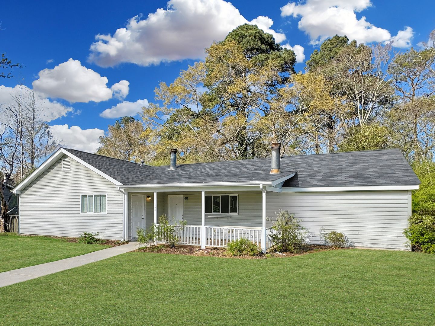 Watkinsville Apartment: 158 VFW Dr