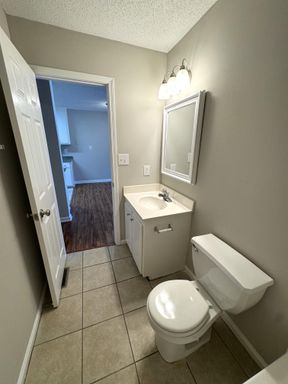 Pineview Drive, Athens, GA 30606