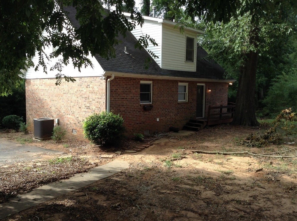 Athens House: 115 Hardin Drive