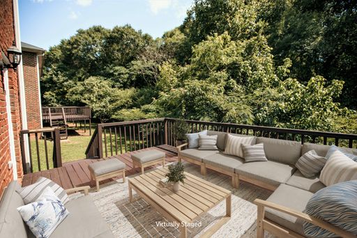 Pineview Drive, Athens, GA 30606