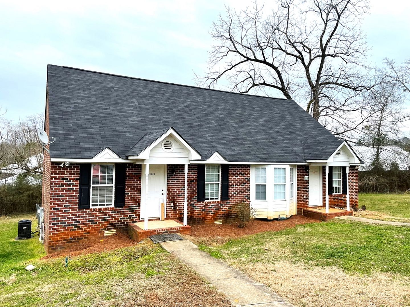 Athens Apartment: 1028 Cherry Hills Court