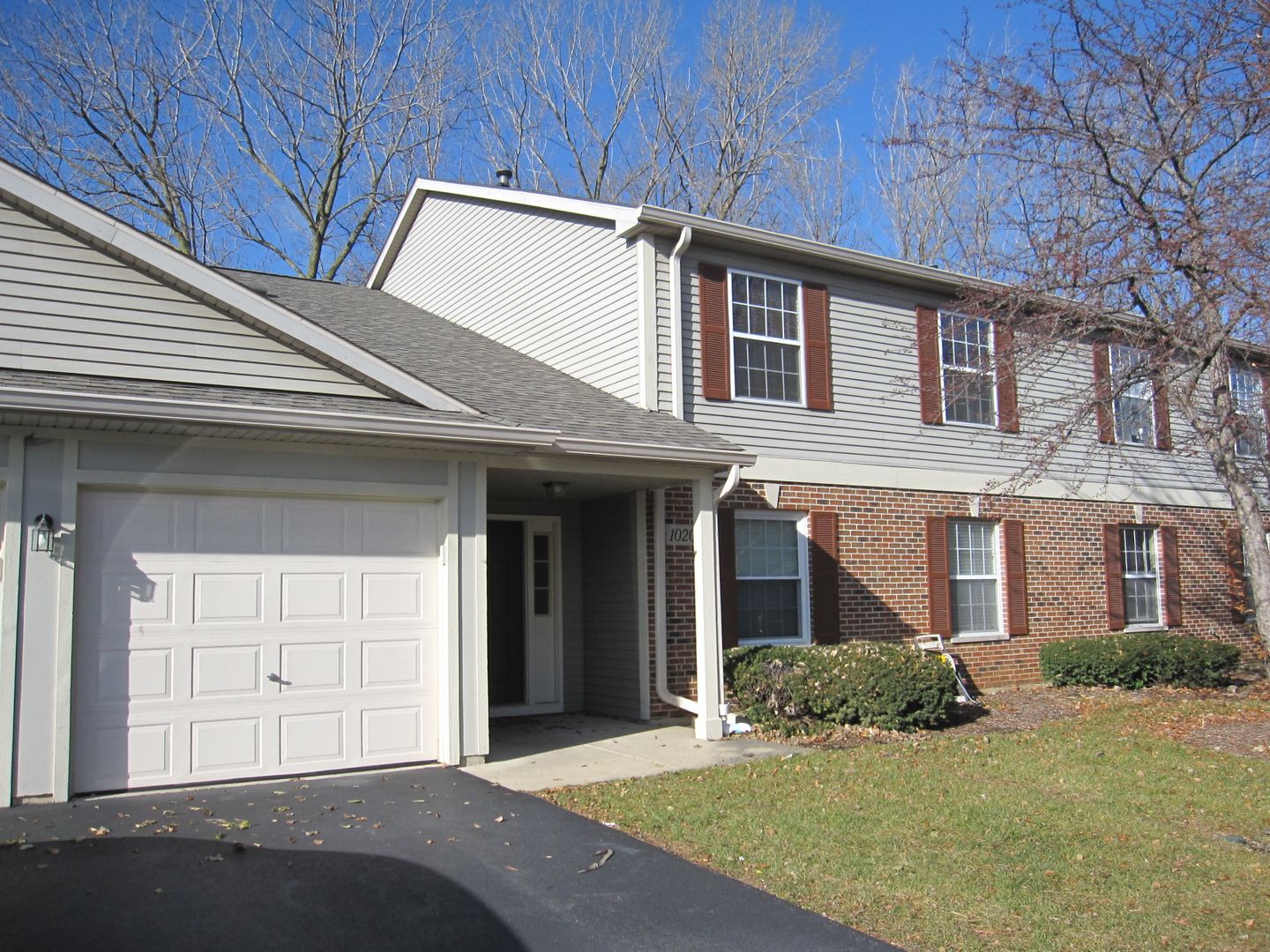 Elgin House: 1020 Chaucer Ct Unit A