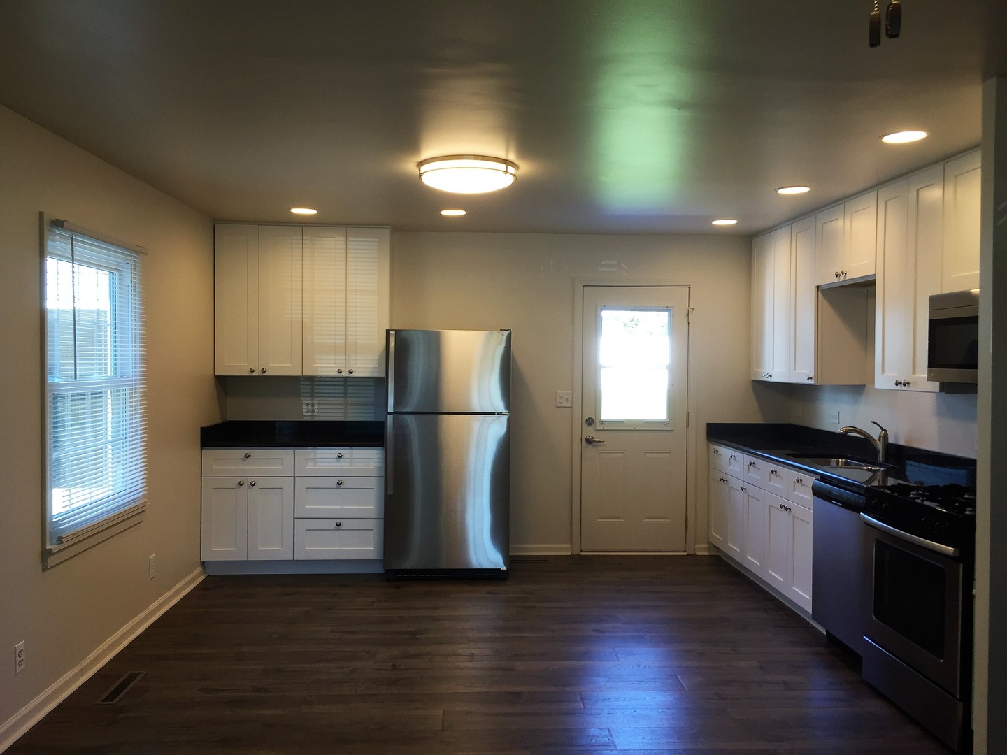 South Elgin House: 2 Sweetbriar Ct