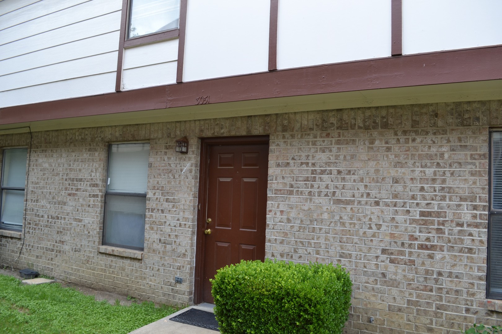 Denton House: 3053 Olympia Dr.