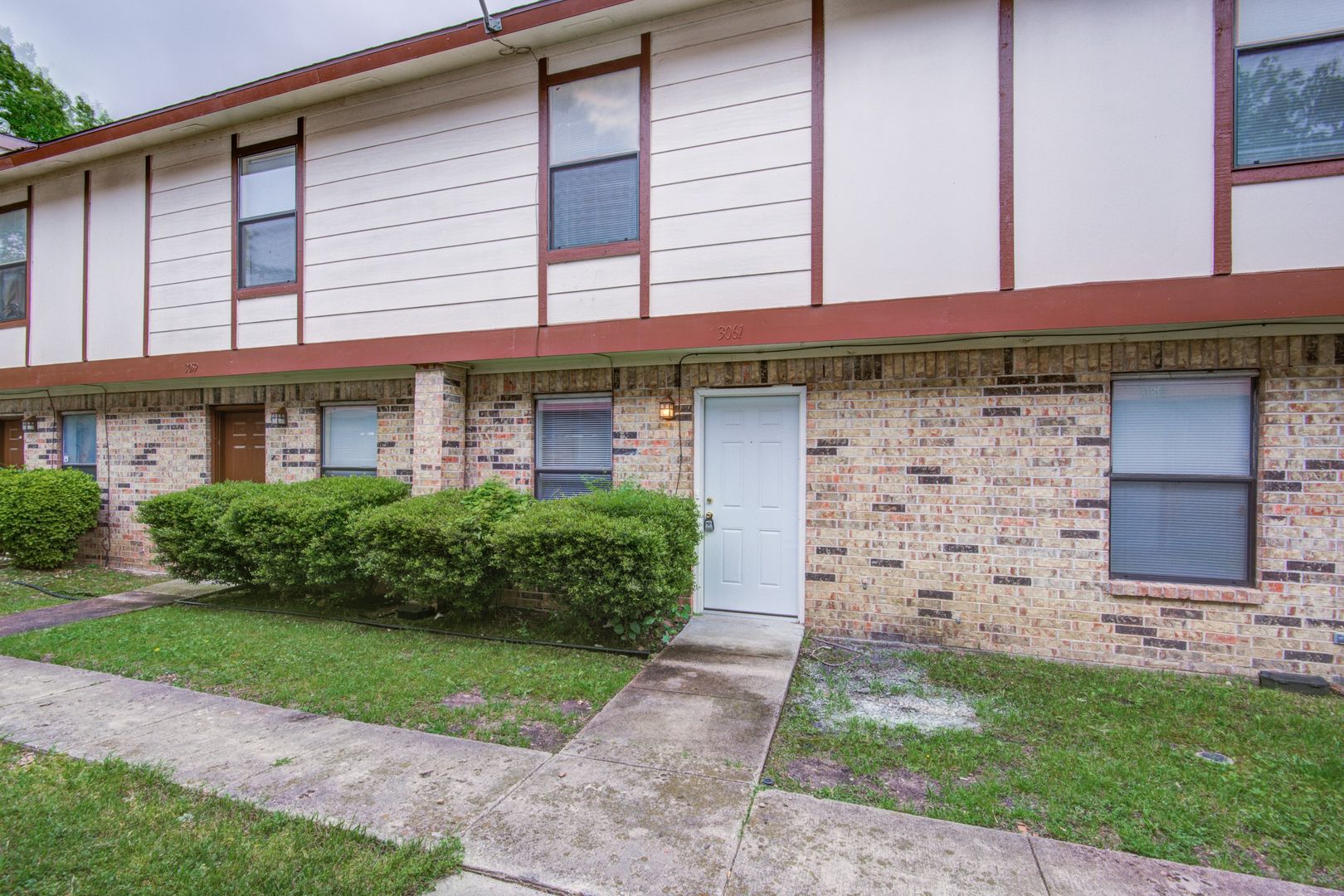 Denton House: 3061 Olympia Dr.