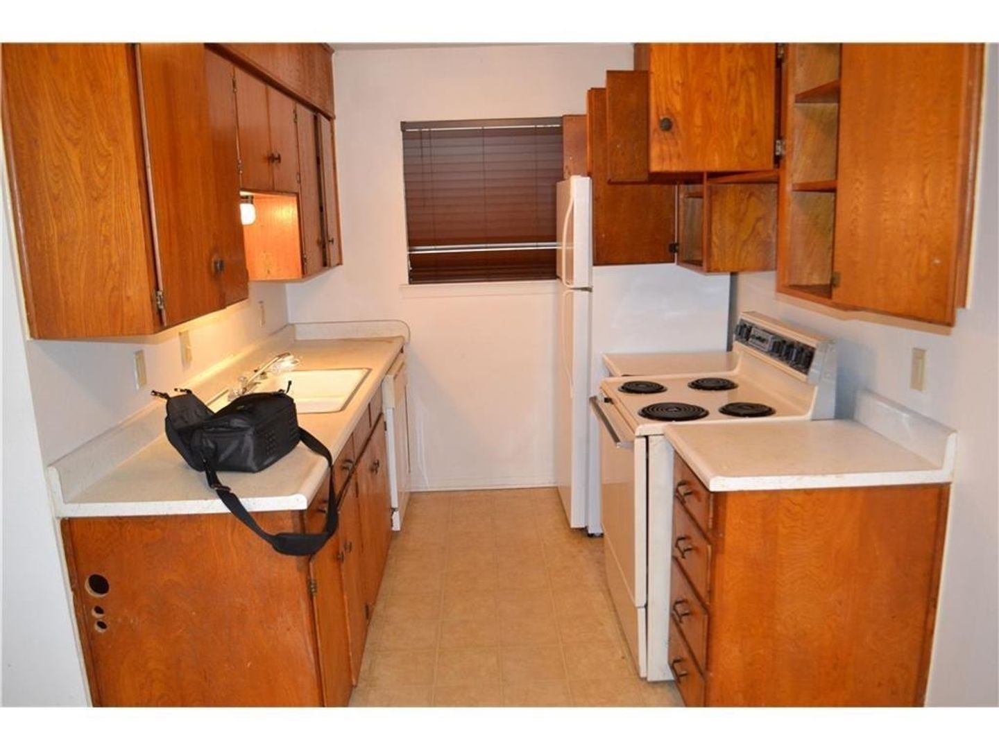 Denton Apartment: 1107 N Locust St.