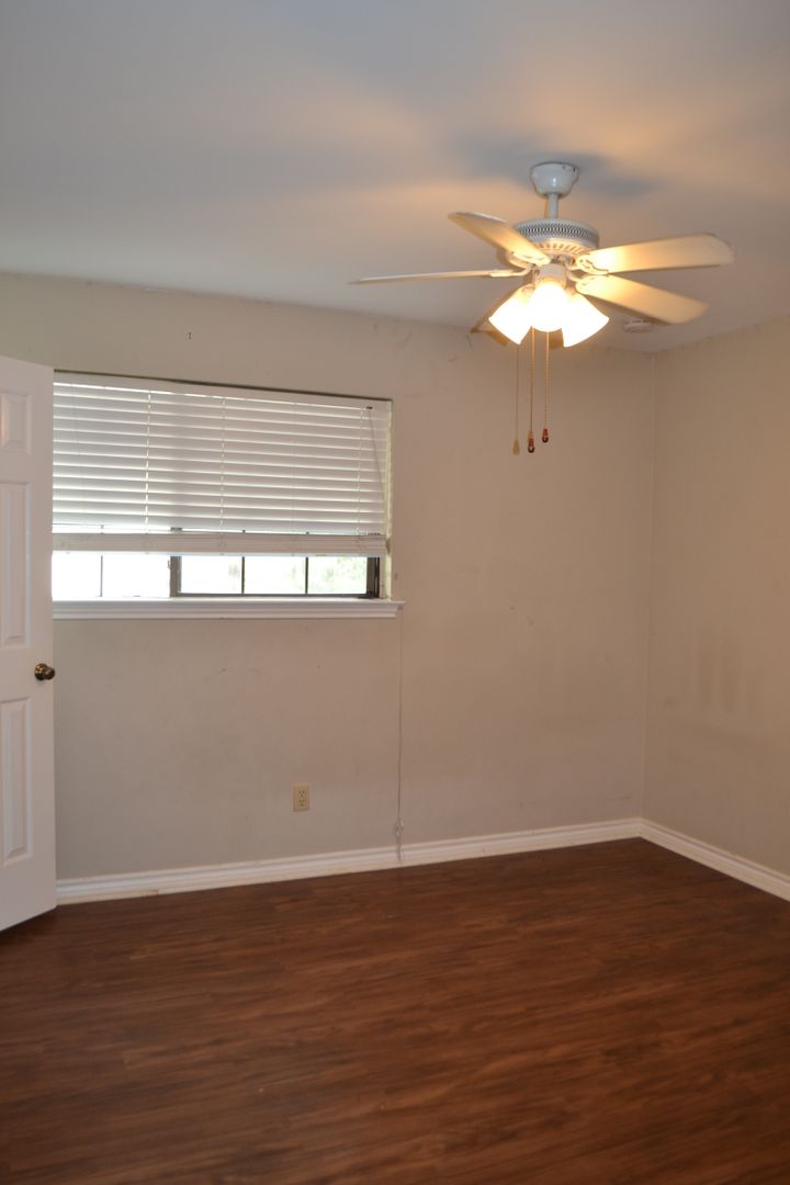 Denton House: 404 Benjamin