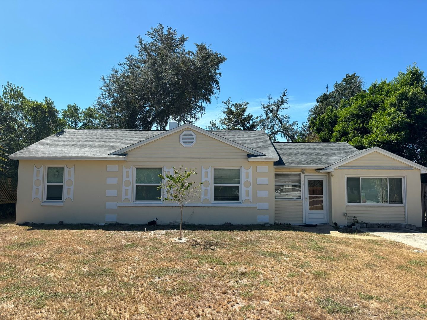 Panama City House: 427 S MacArthur Ave