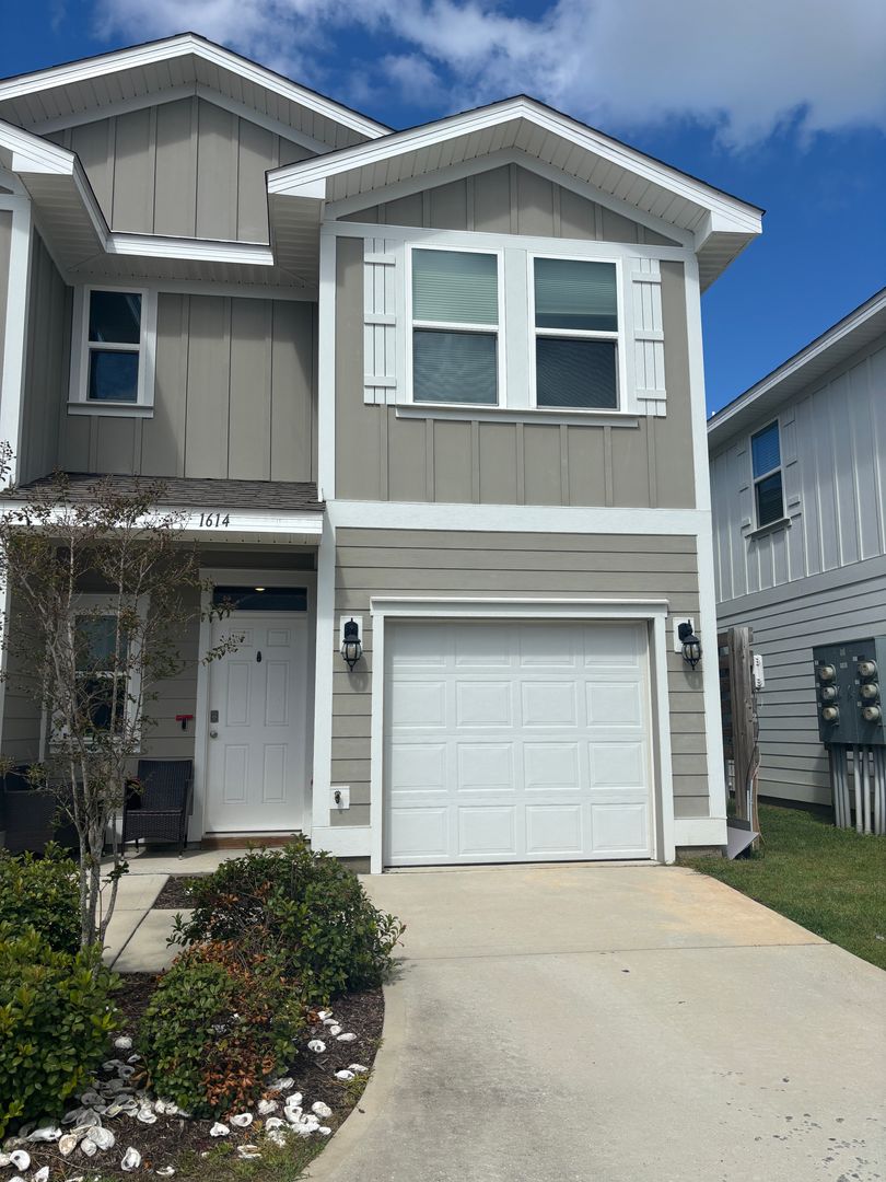 Lynn Haven House: 1614 Caleigh Ct