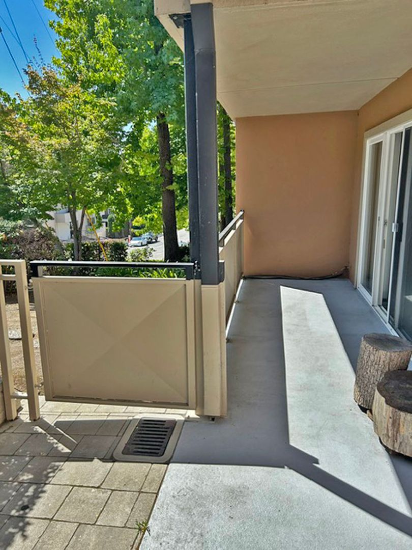 Laurelwood Apartments 8 of 12