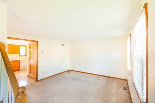 Duplex Condo- 2Bdrm, Gas, W/D Hookup, Deck, Basement and More!!