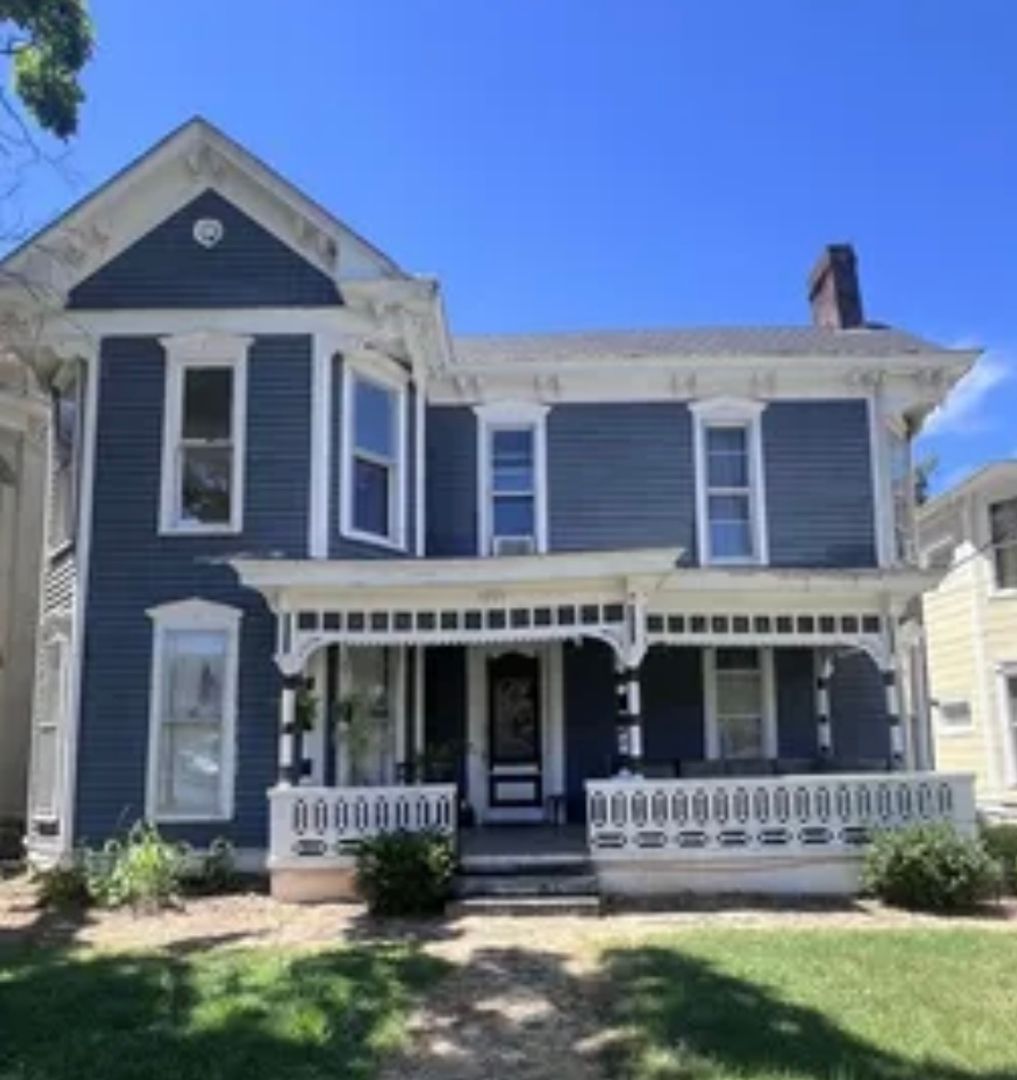 Bowling Green Apartment: 1217 Chestnut Street