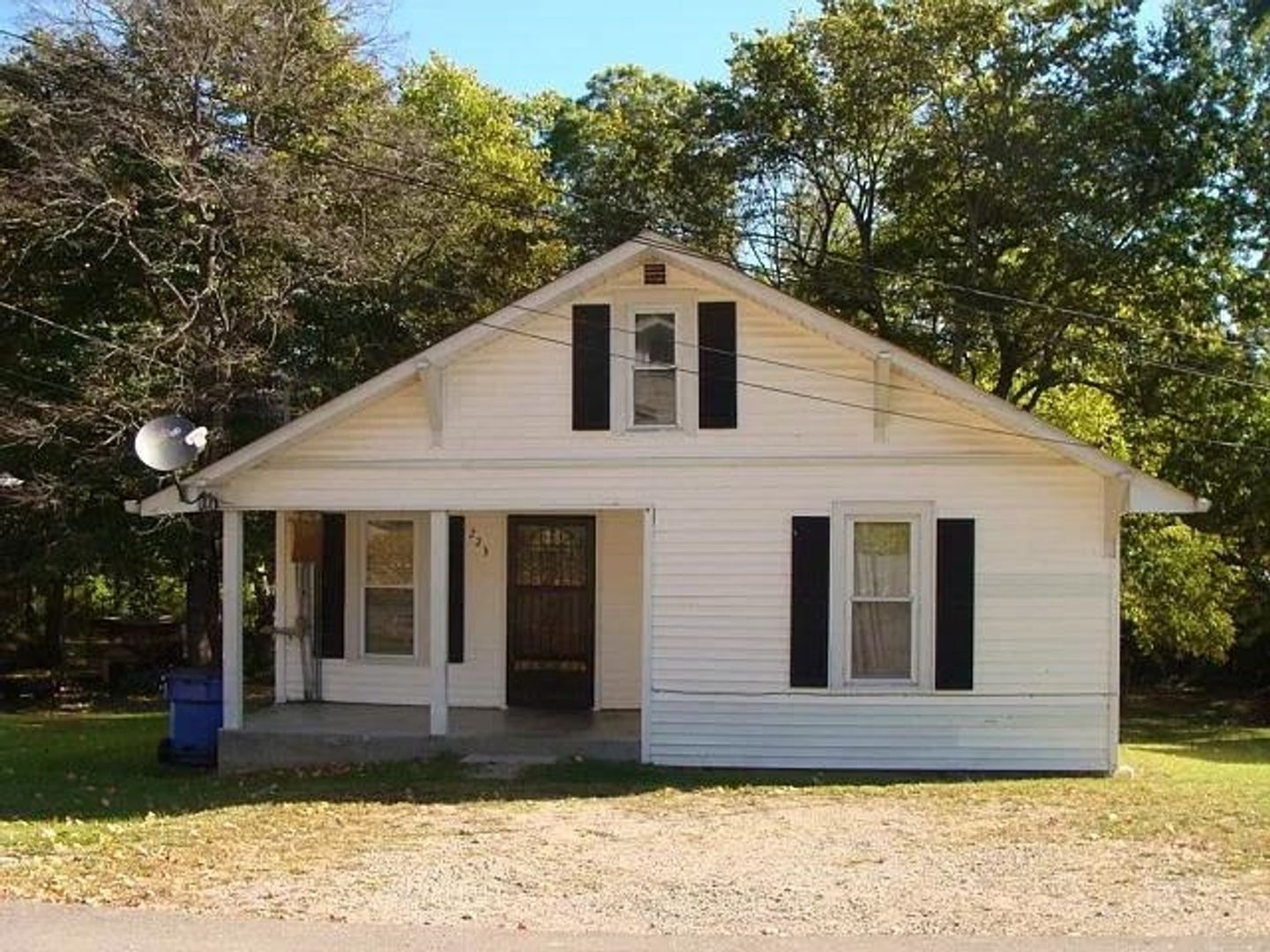 Glasgow House: 223 Sunset Avenue