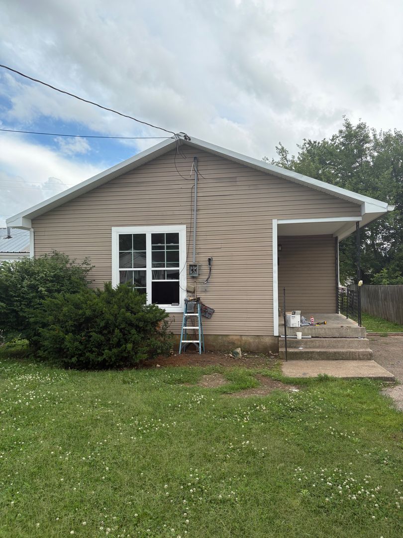 Bowling Green House: 1530 Kenton Street