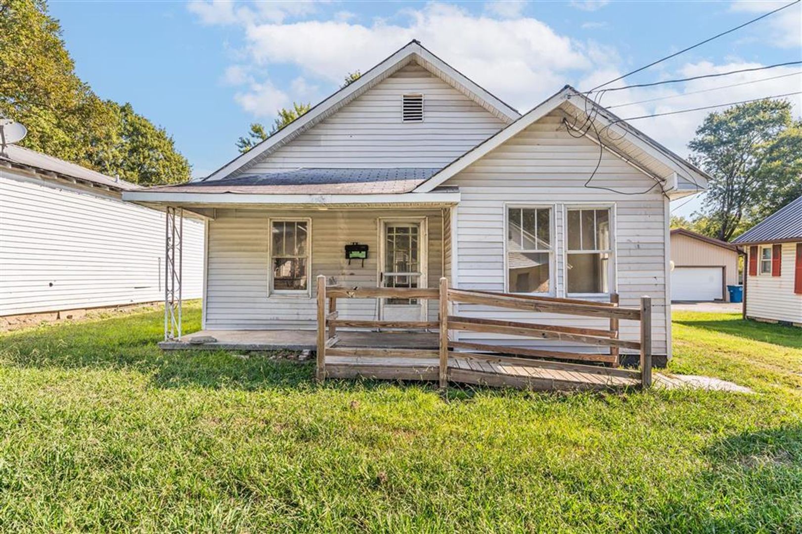 Glasgow House: 403 McKenna Street