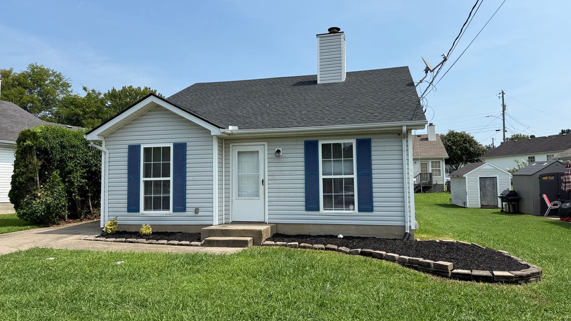 LaVergne House: 471 Cedar Park Circle