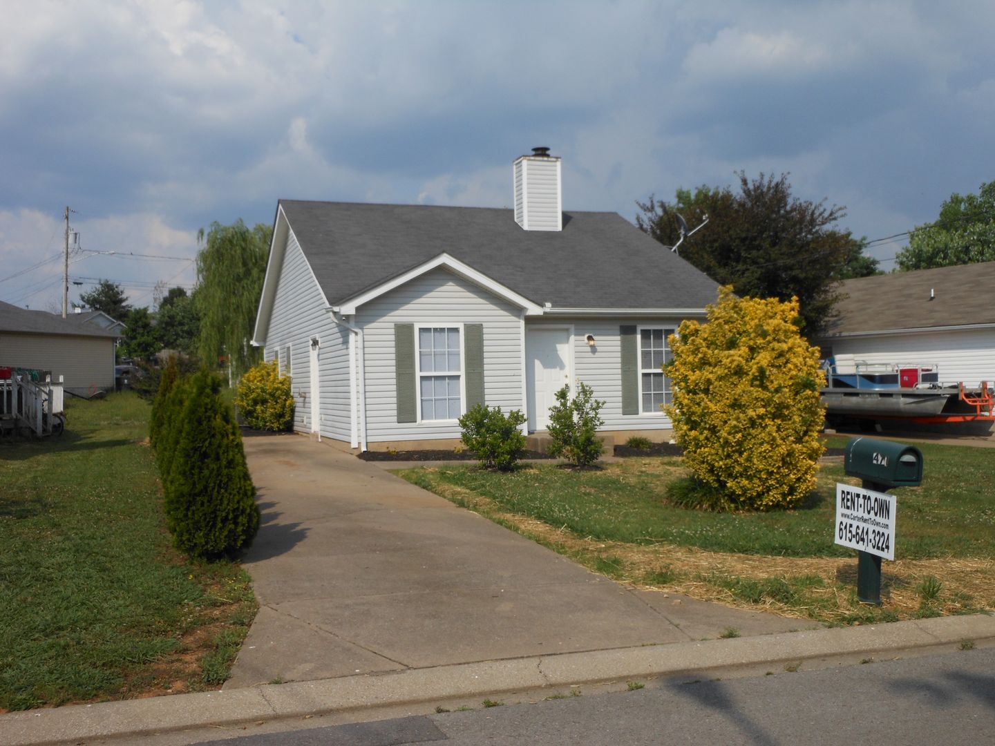 LaVergne House: 471 Cedar Park Circle