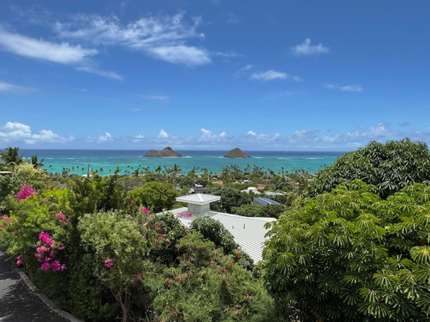 Kailua House: 363 Lama Place