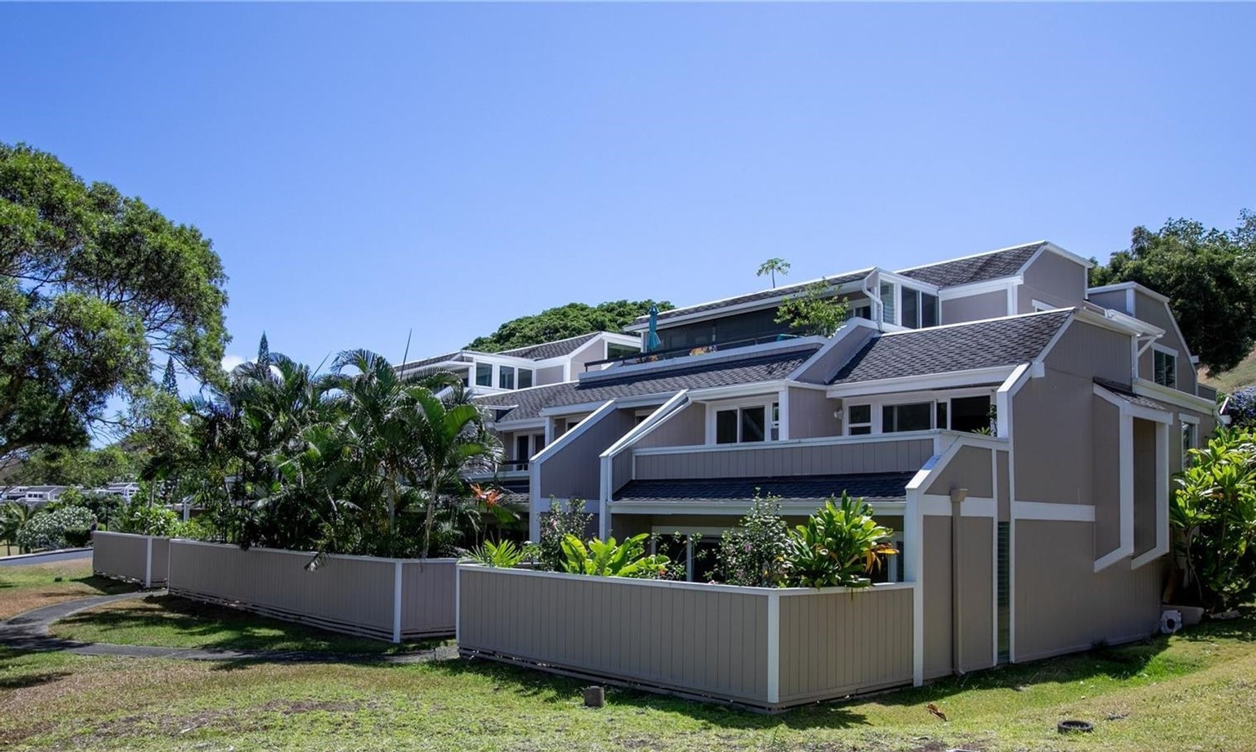 Kaneohe Townhome: 44-141 Hako St. #3