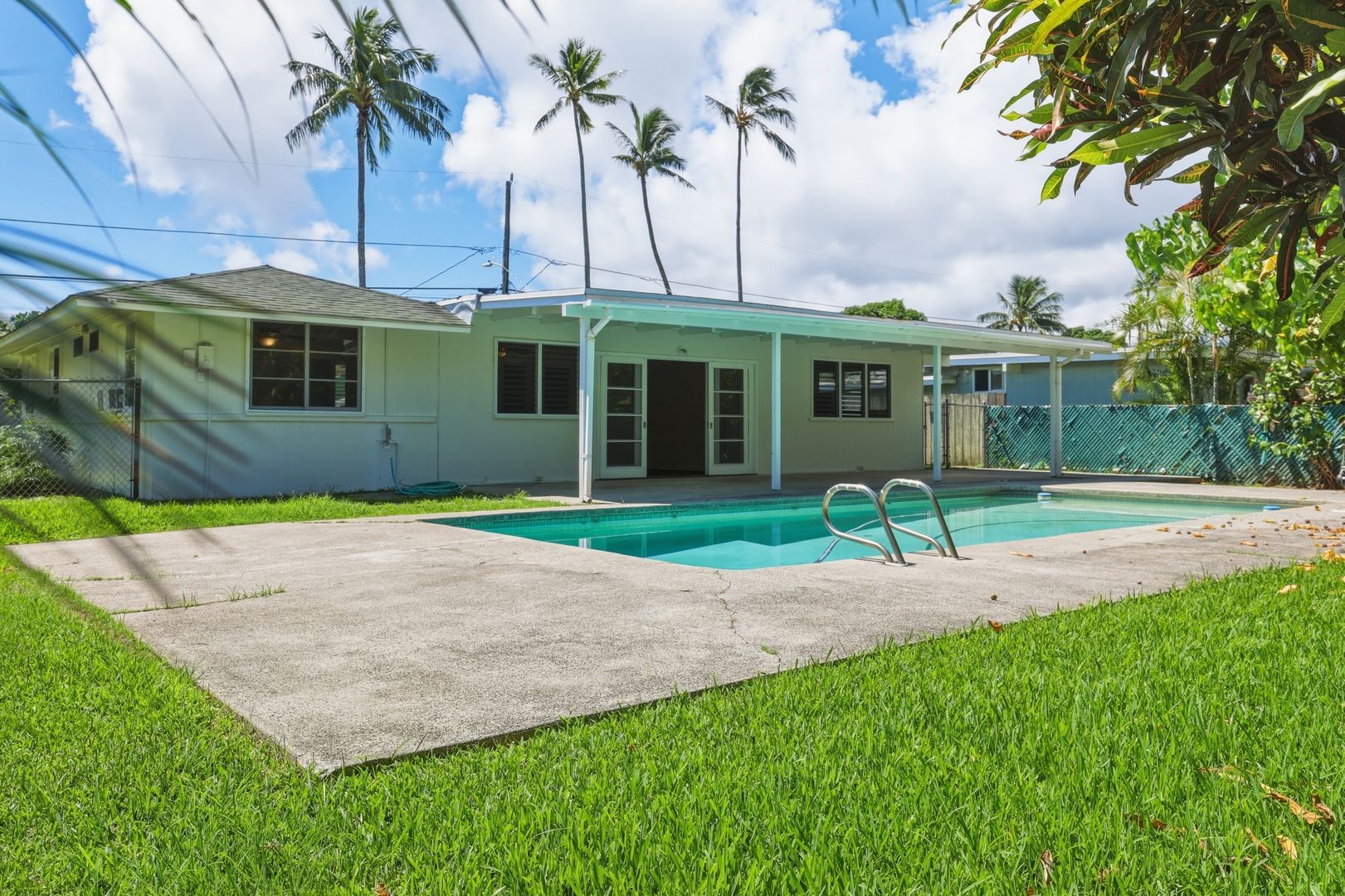Kailua House: 919 Kaipii Street