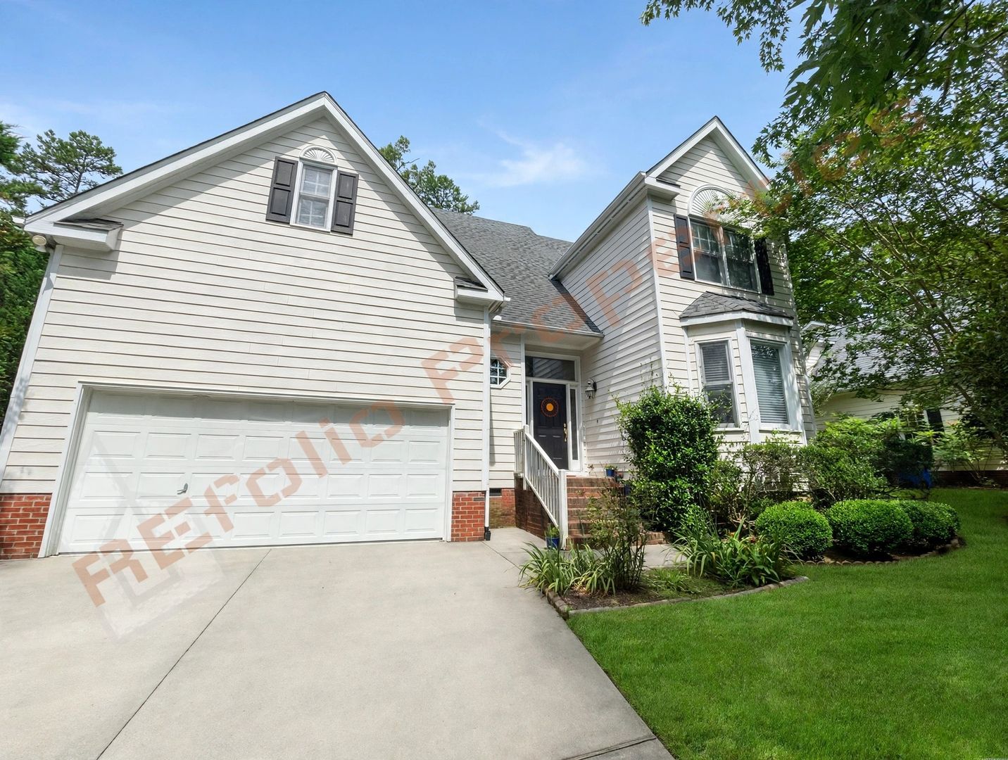 Chapel Hill House: 413 Perry Creek Dr