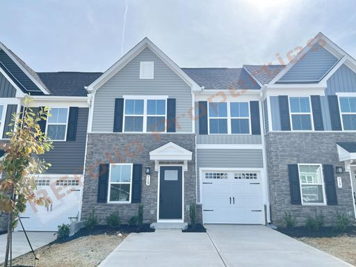 Beautiful 3 Bedroom, 2.5 Bath Townhome with First-Floor Primary Suite and 2 Parking Space in Rollman Farms, Raleigh, Available Now! – photo 1