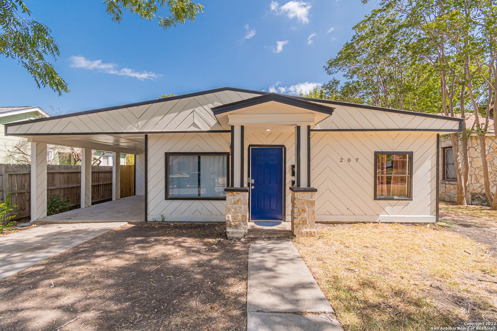 San Antonio House: 207 Hermine Blvd Unit 2