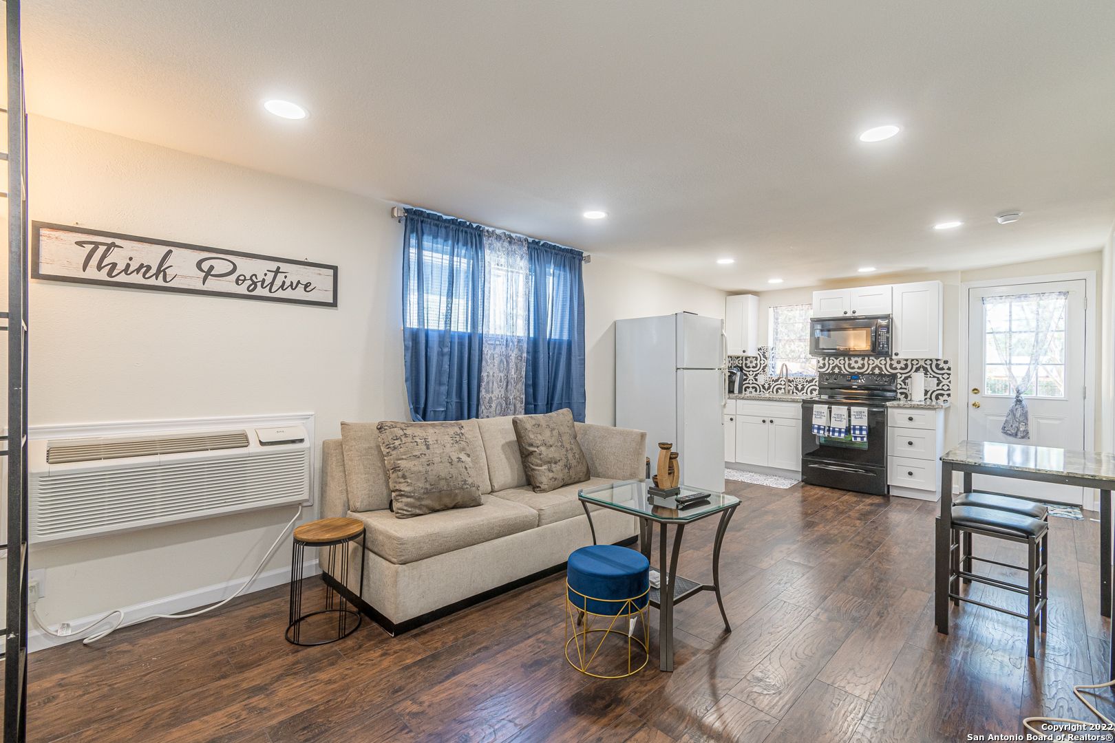 San Antonio House: 207 Hermine Blvd Unit 1