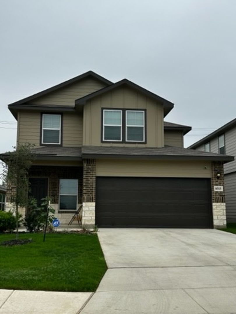 San Antonio House: 6015 Bowie Mountain