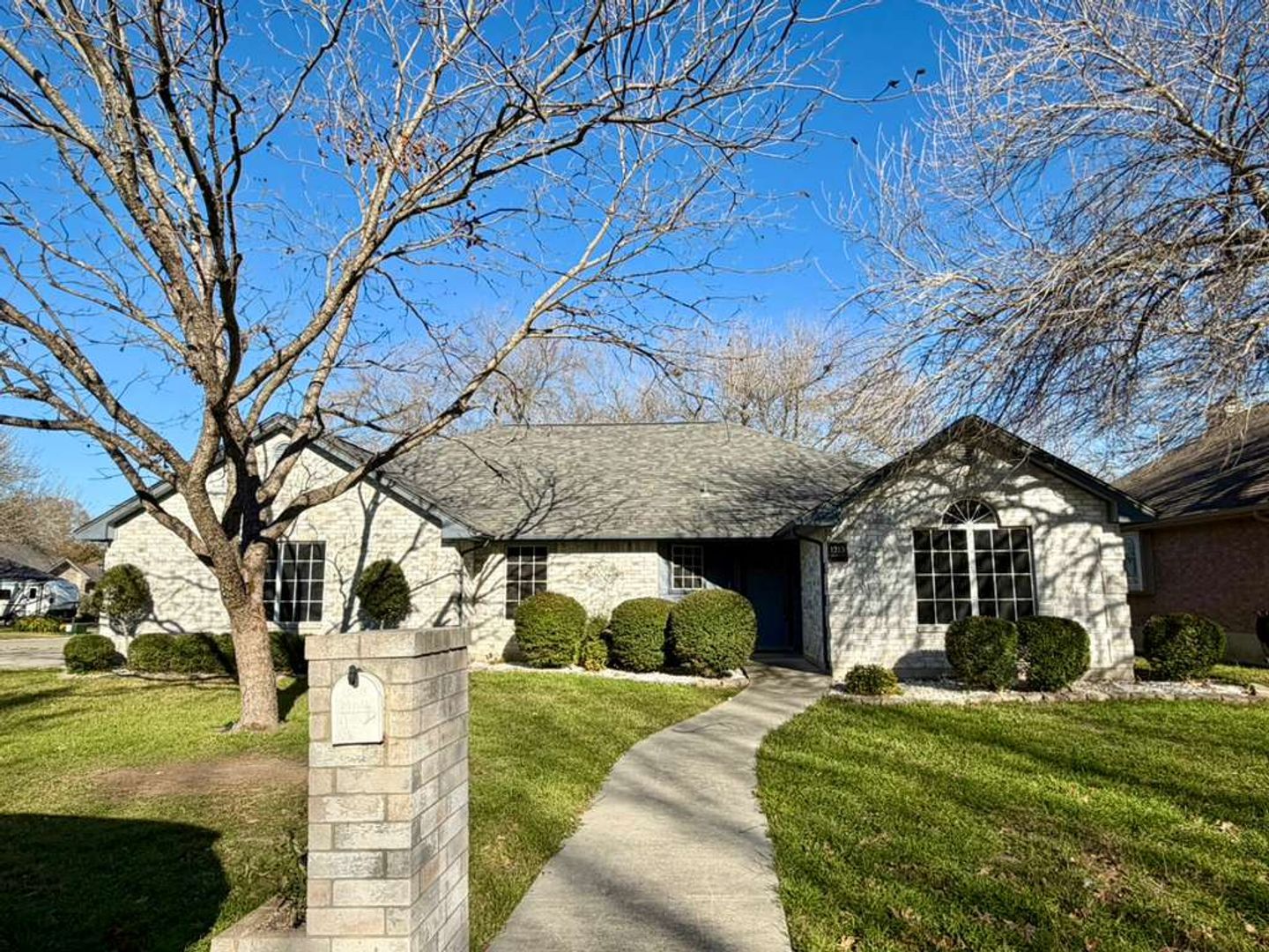 New Braunfels House: 1213 Camellia Ln