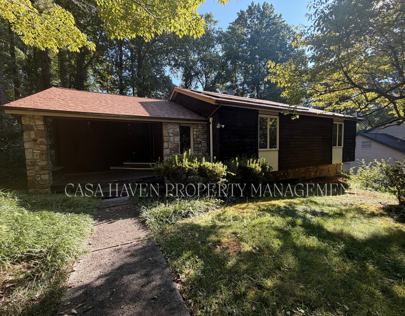 Johnson City House: 13 N Foxxborough Ln