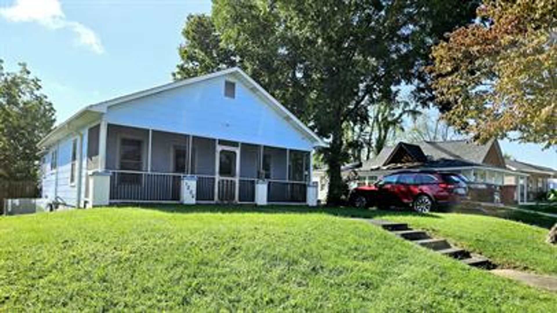 Johnson City House: 1206 East Myrtle Avenue