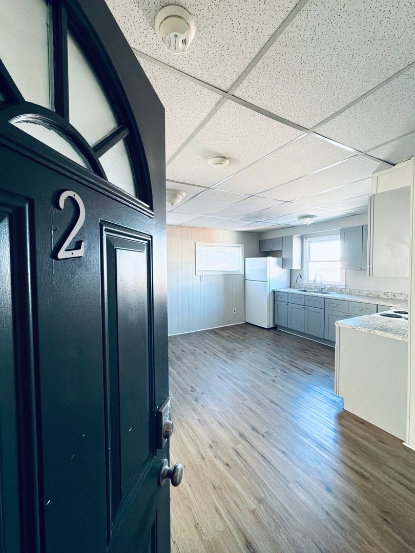 Johnson City Apartment: 206 E Watauga Ave