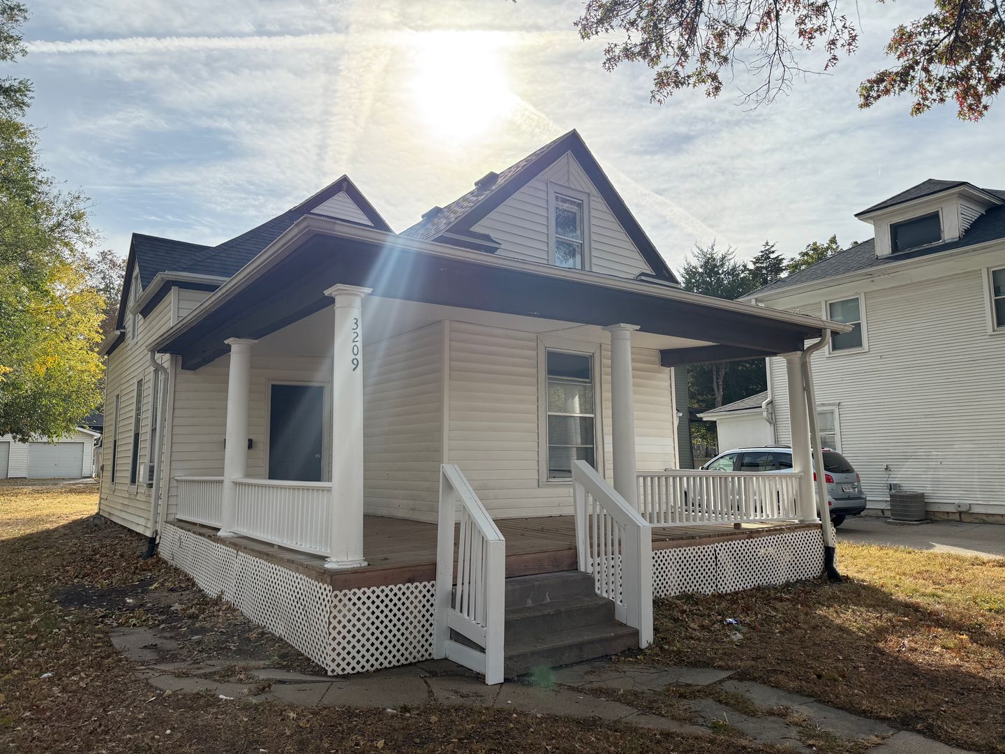 Lincoln House: 3209 S street