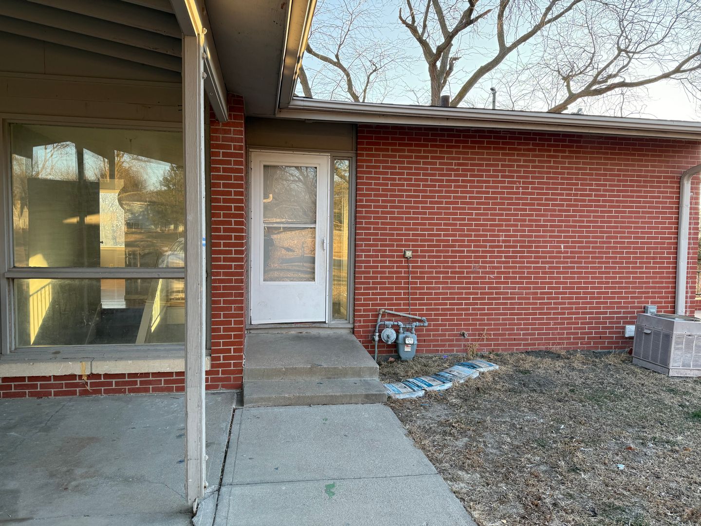 Lincoln Apartment: 3712, 3718 NW 51st St