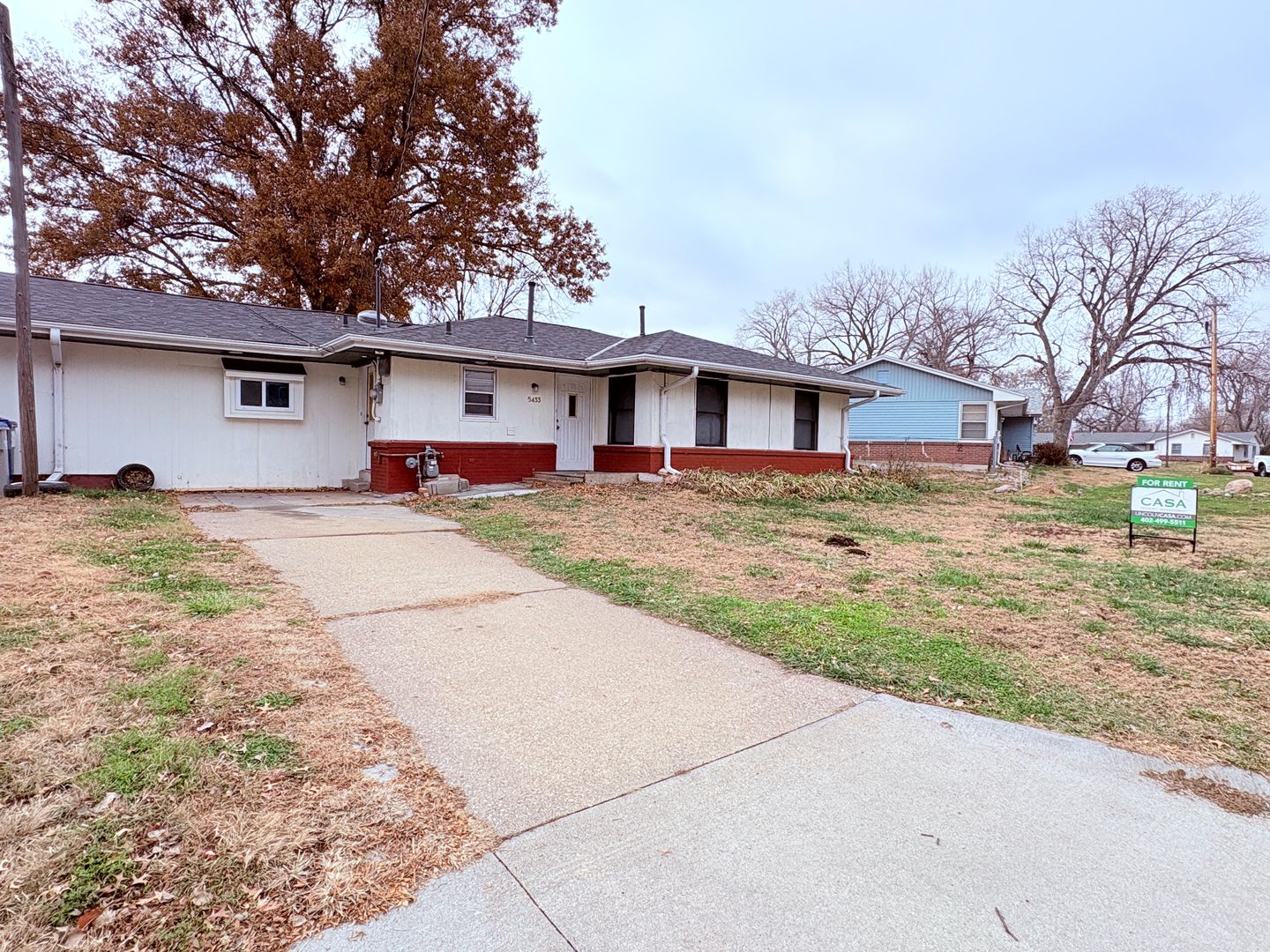 Lincoln House: 5433 W Hughes street