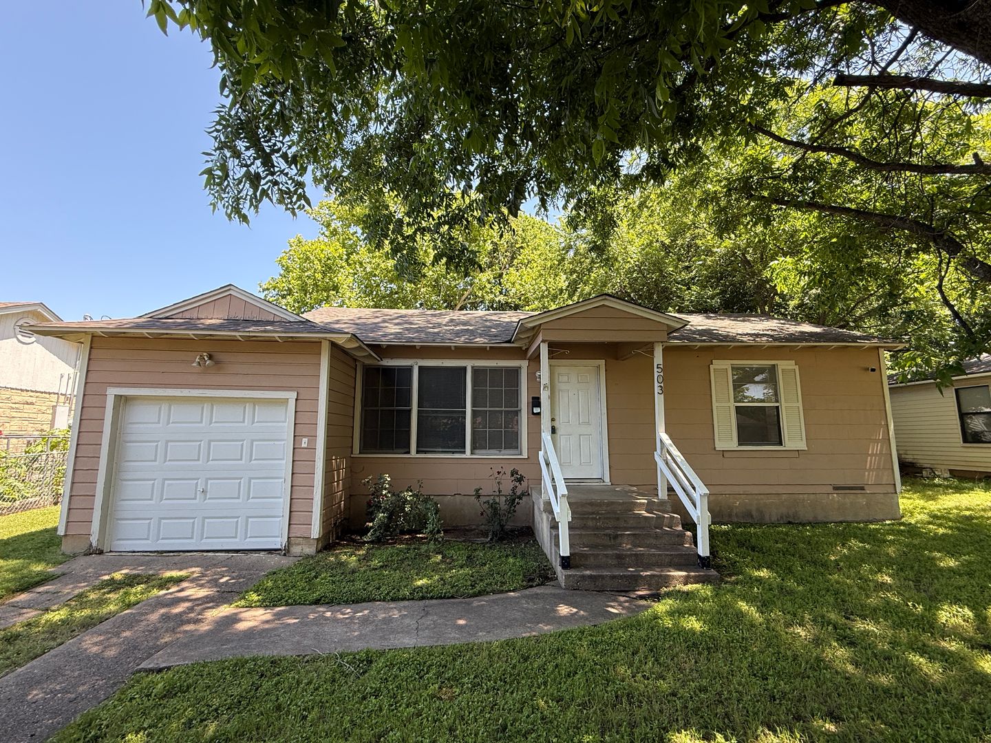 Killeen House: 503 E Dean Avenue