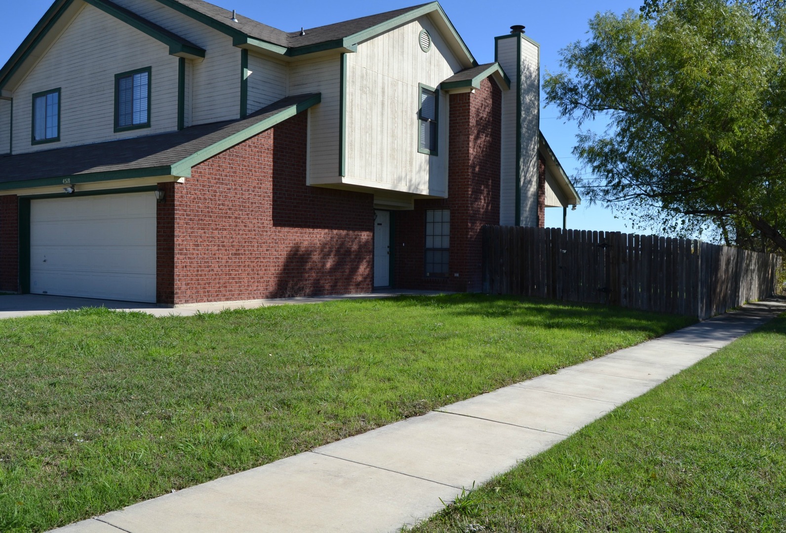 Killeen Townhome: 4518 Ronald Drive