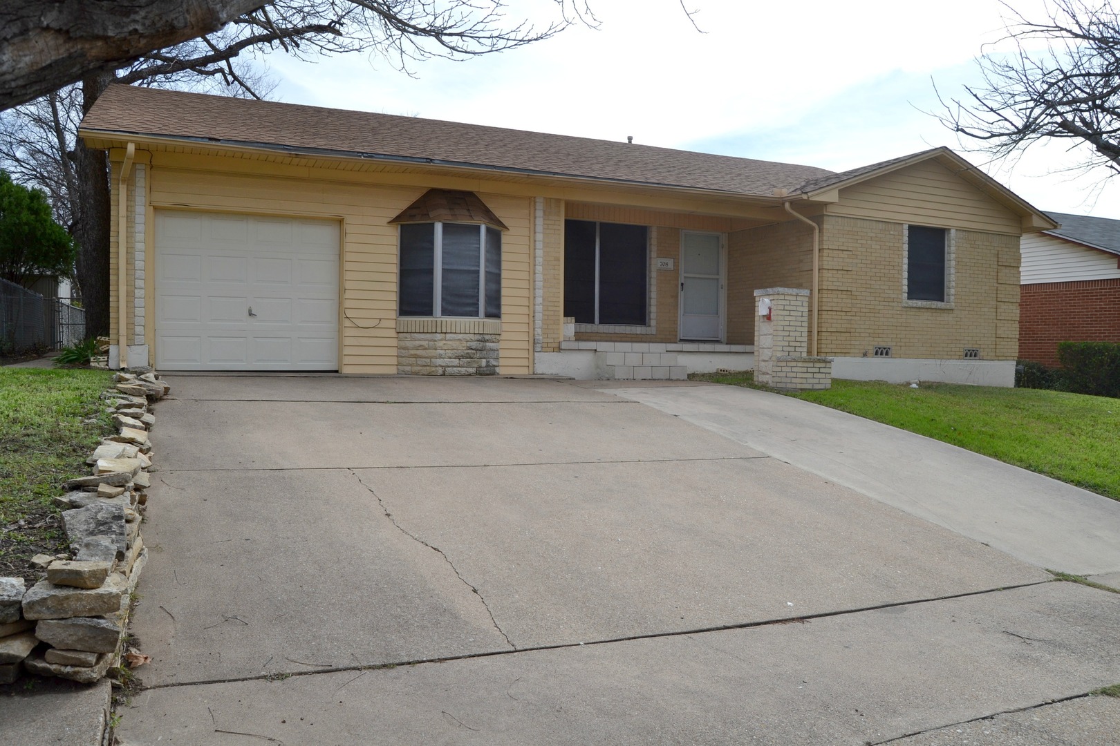 Killeen House: 708 Stewart Street