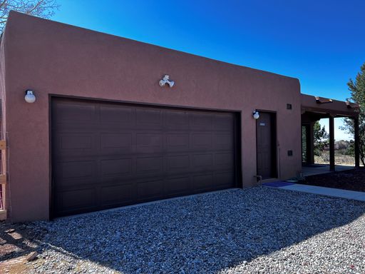 5 Oriente Ct - El Dorado! - Move in ready! – photo 1