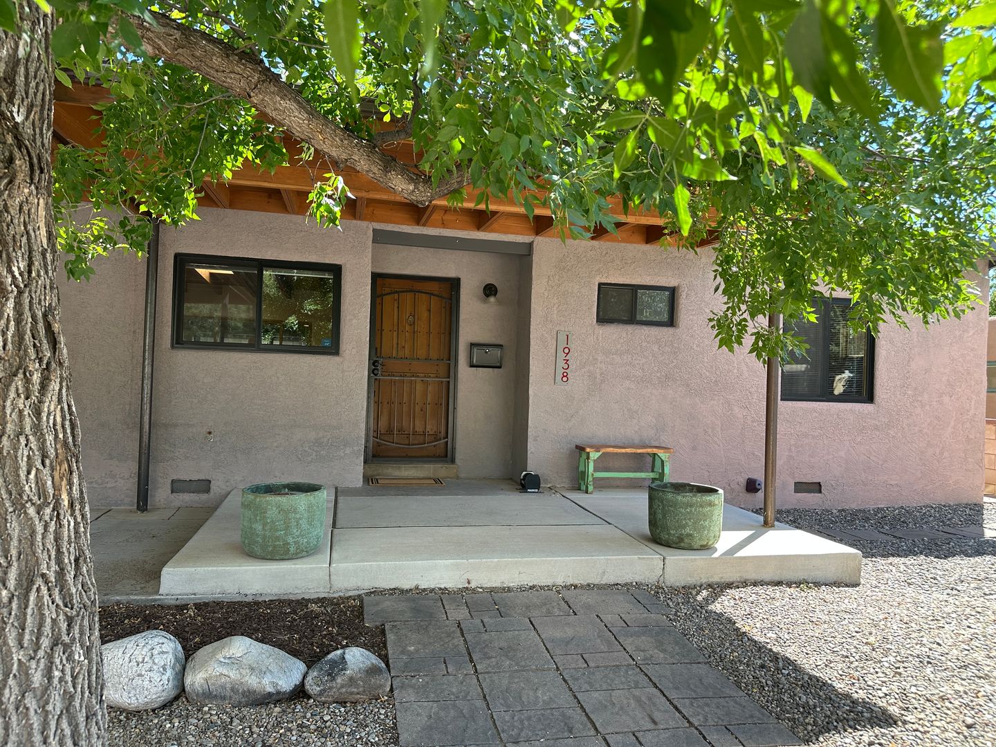 Santa Fe House: 1938 San Ildefonso Road