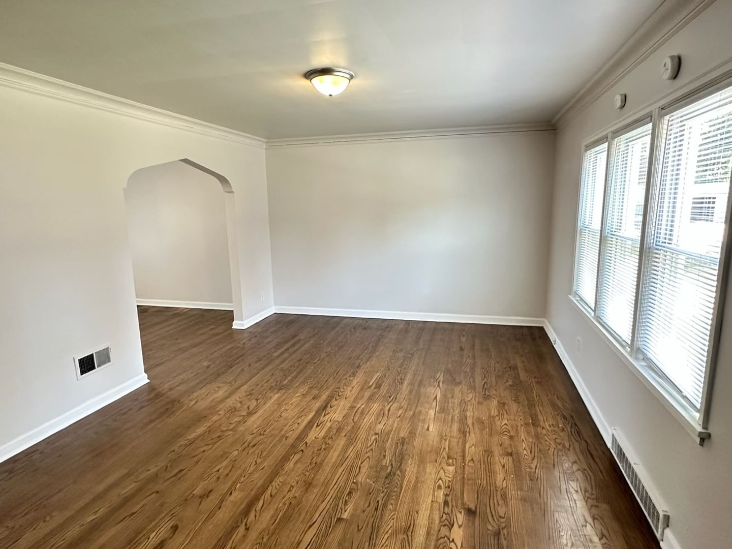 Omaha Apartment: 1409 Vinton St
