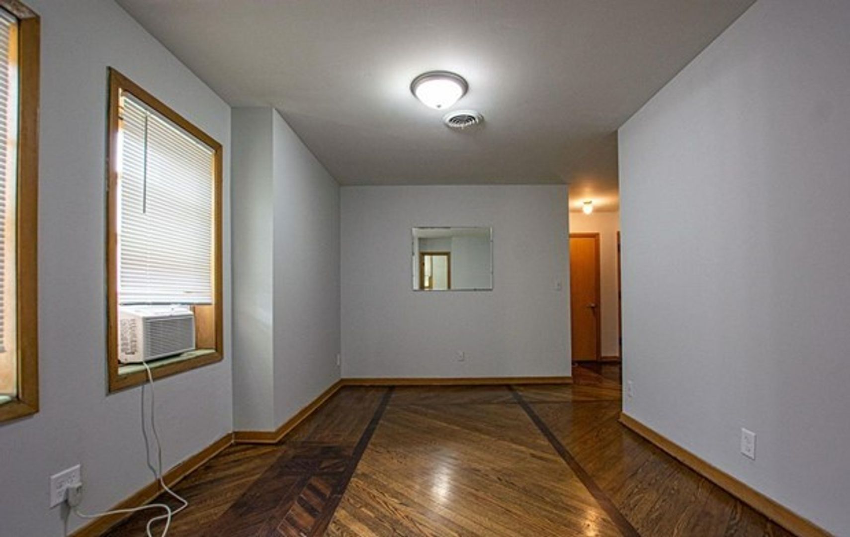 The Sorrento Apartments 7 of 12