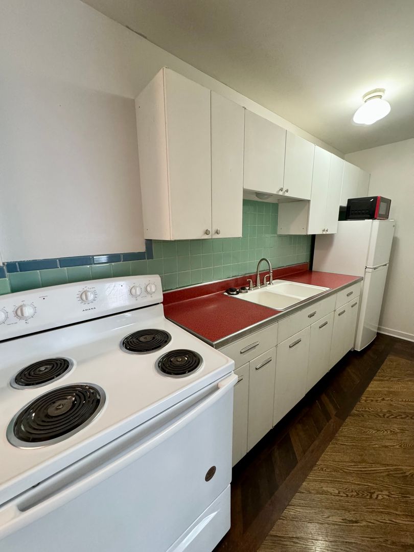 The Sorrento Apartments 11 of 12