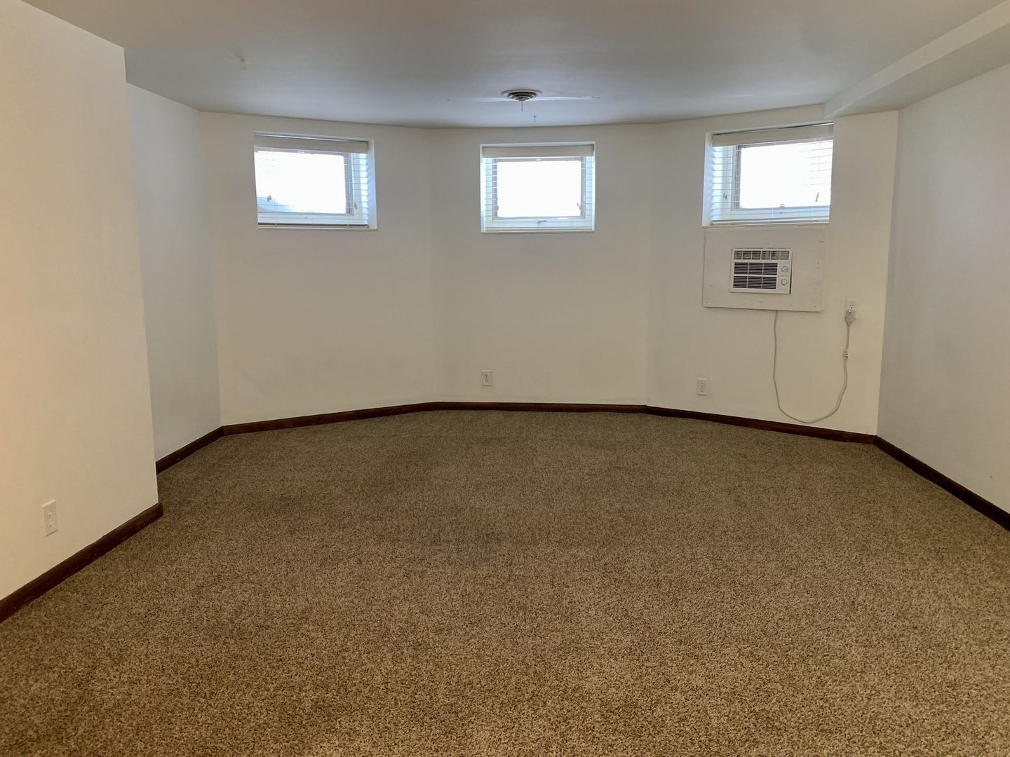 Omaha Apartment: 1240 S 10th St