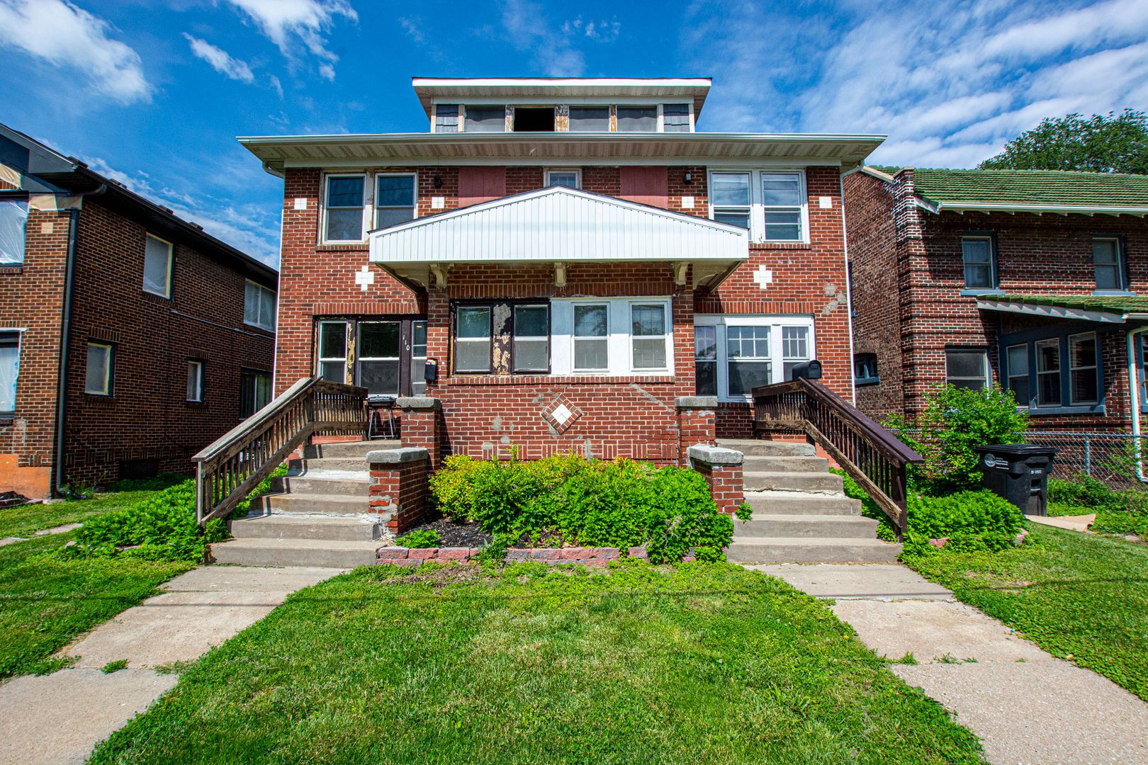 Omaha Apartment: 110 N 38th St