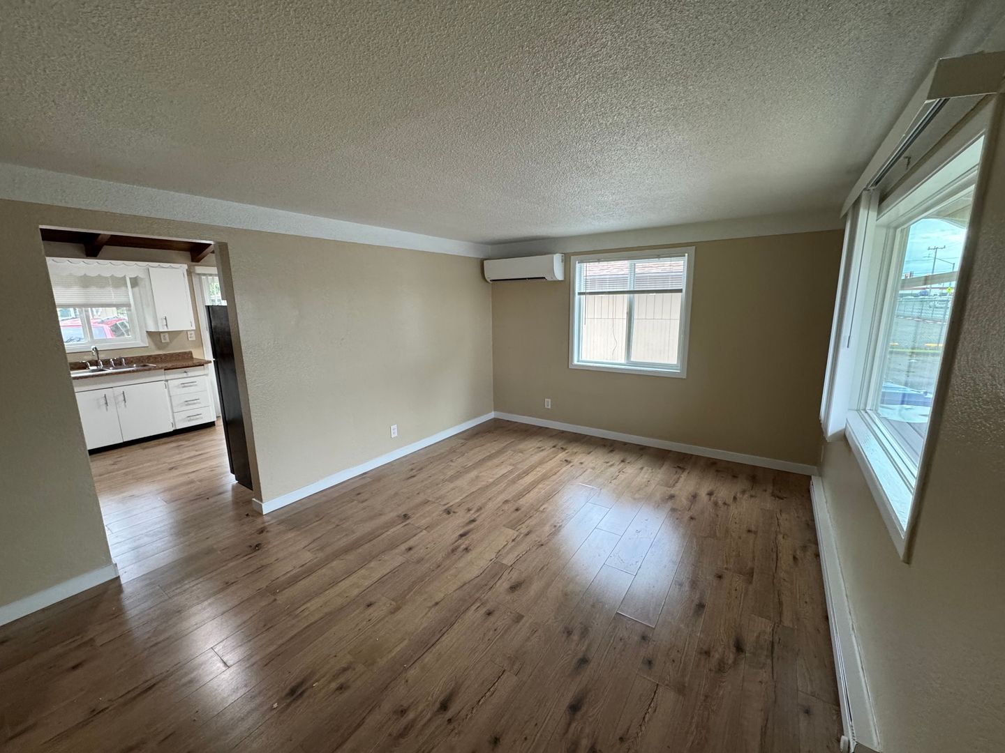 Salem Apartment: 793-865 Hawthorne Ave NE